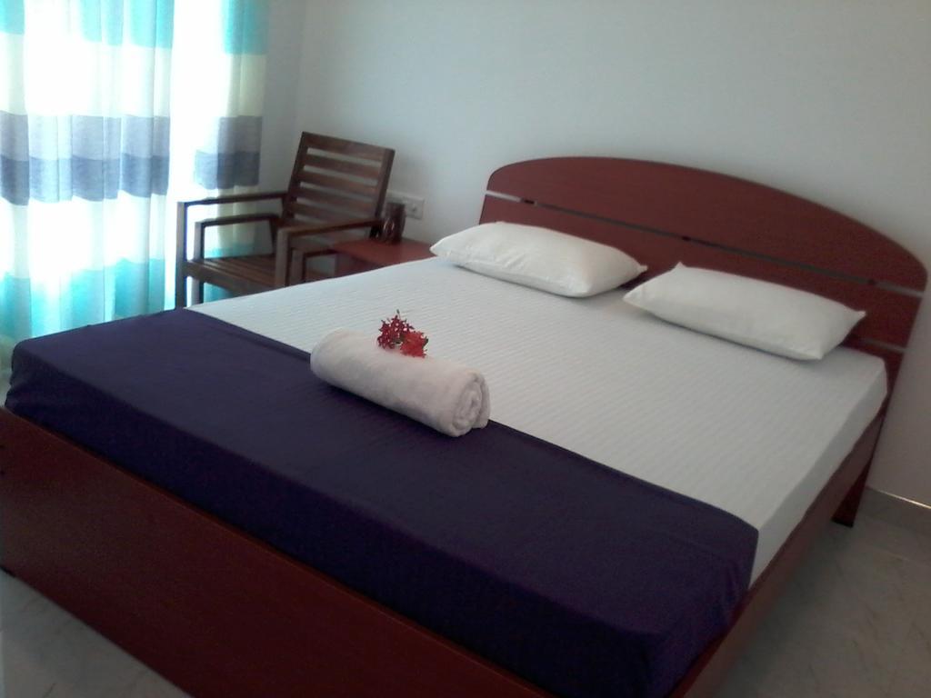 Risenlak Holiday Resort โปลอนนารูวา ภายนอก รูปภาพ