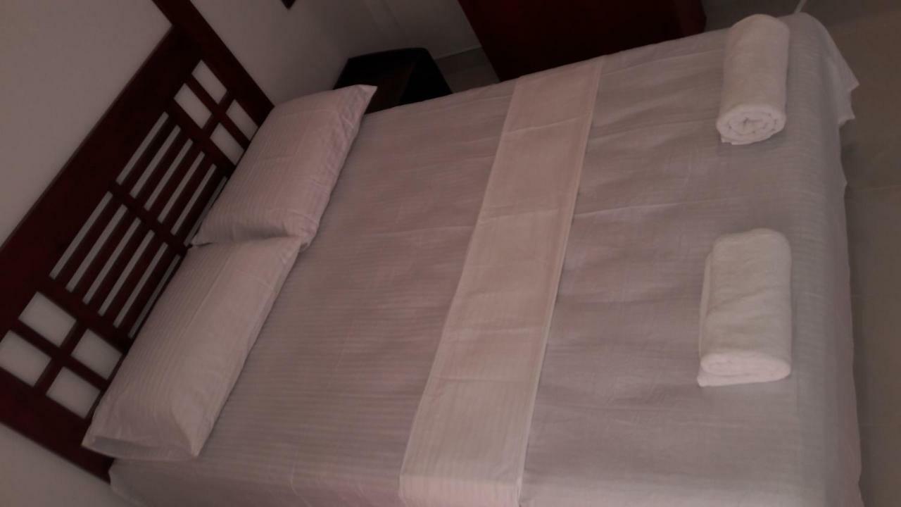 Risenlak Holiday Resort โปลอนนารูวา ภายนอก รูปภาพ