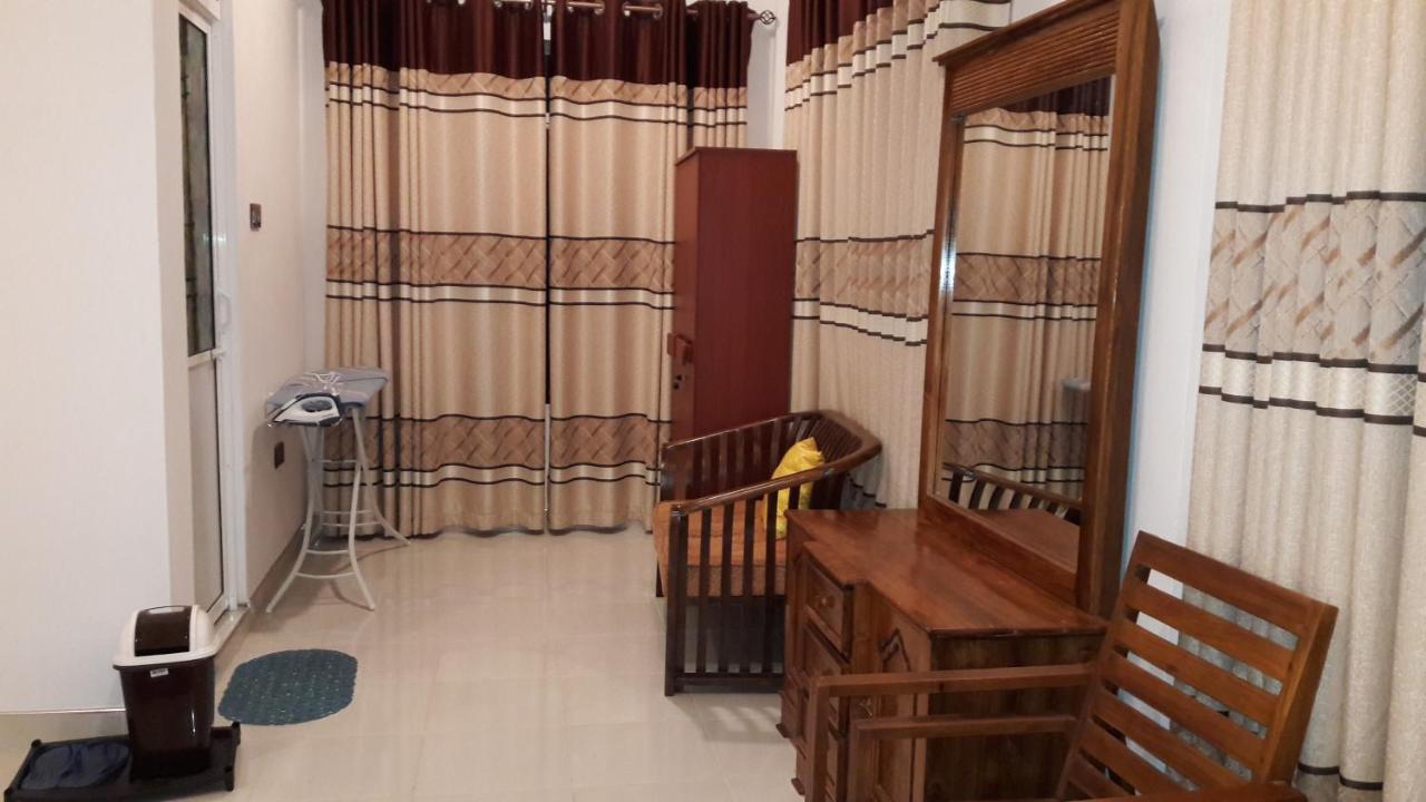 Risenlak Holiday Resort โปลอนนารูวา ภายนอก รูปภาพ
